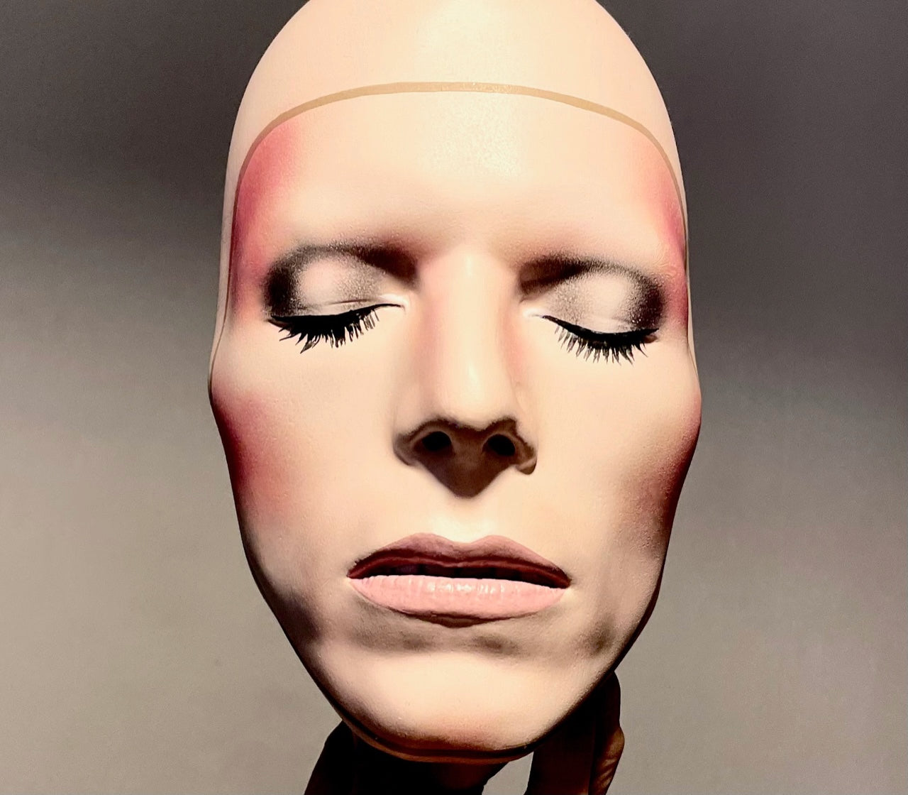 'Pin-Ups' - Bowie-Iconic Make-Up
